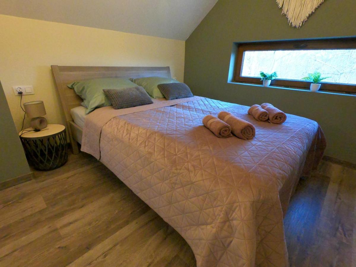 Domek Na Folwarku Z Jacuzzi Tarnawa Dolna  Exterior foto