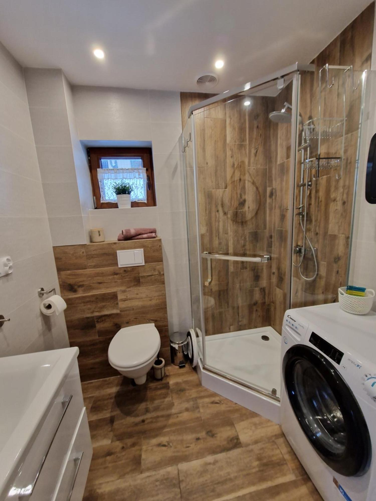 Domek Na Folwarku Z Jacuzzi Tarnawa Dolna  Exterior foto