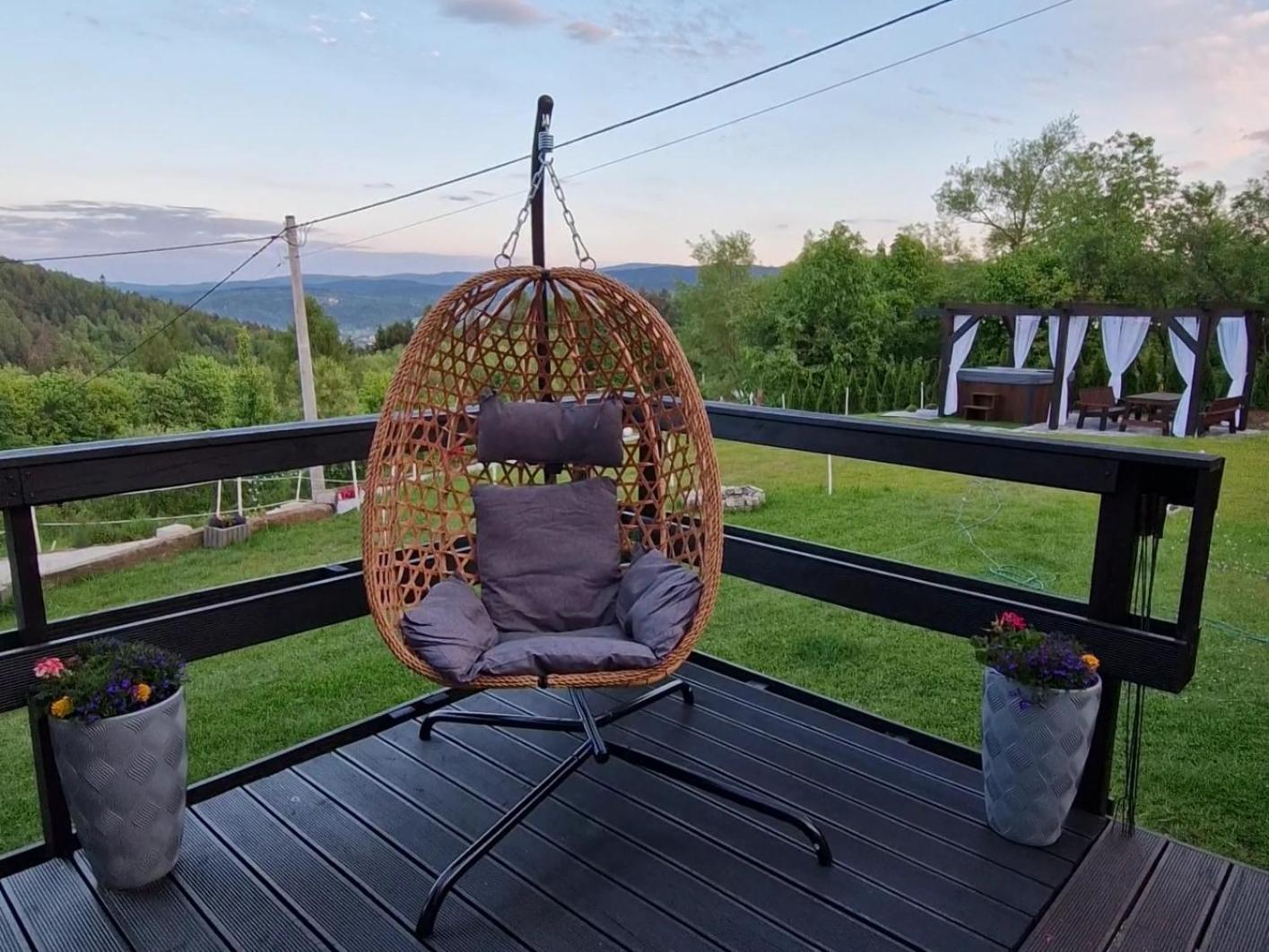 Domek Na Folwarku Z Jacuzzi Tarnawa Dolna  Exterior foto
